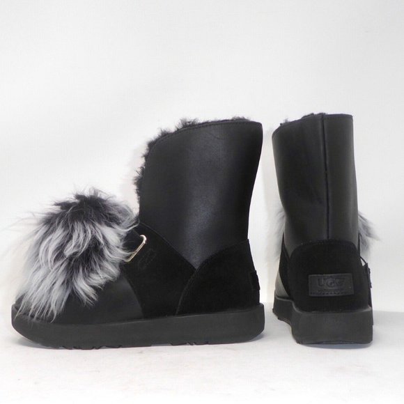 🎈FINAL SALE UGG ISLEY WATERPROOF LEATHER BOOT with REMOVABLE FUR POM POM NEW - Picture 3 of 12